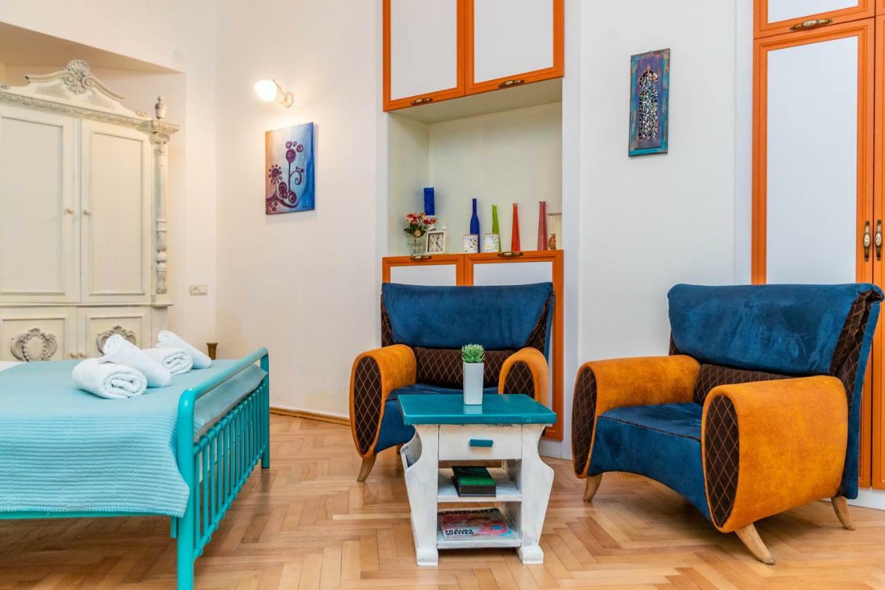 טביליסי ★ Blue Door Rhapsody ★ - Special Stay In Old Town! מראה חיצוני תמונה